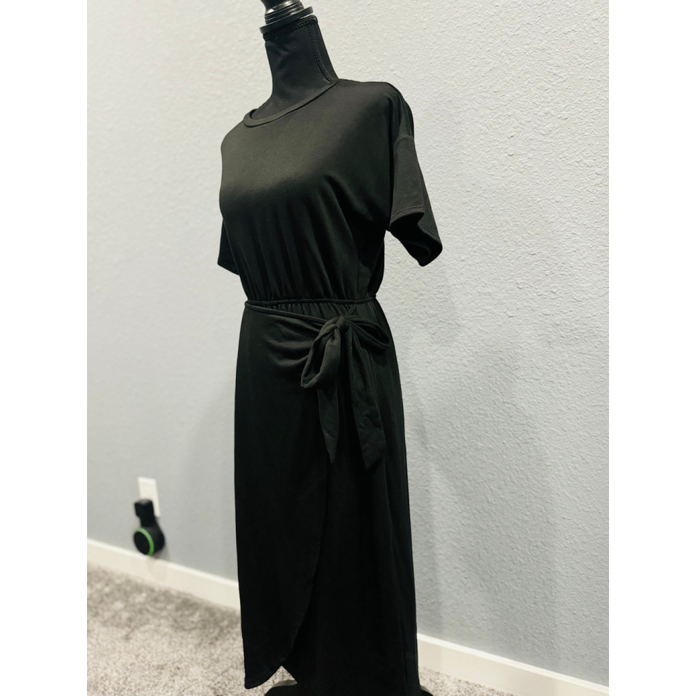 FSL Apparel Black Wrap Midi Dress - Elegant and Comfortable Size S - Picture 2 of 8